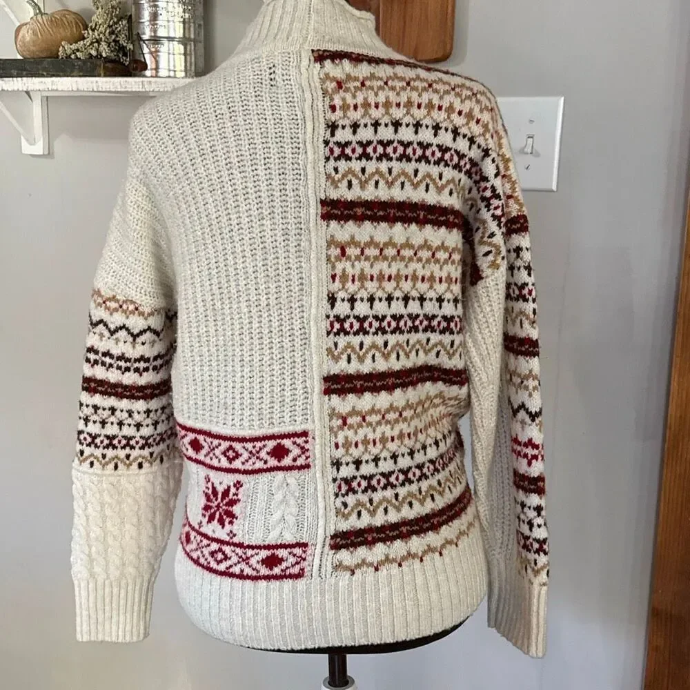 American Eagle fair isle cable knit sweater womens size small snowflake mock nec